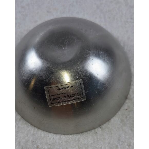 Vintage Studio A Home Silver Tone Metal Catchall Bowl – Etched Floral Pattern - Picture 4 of 5